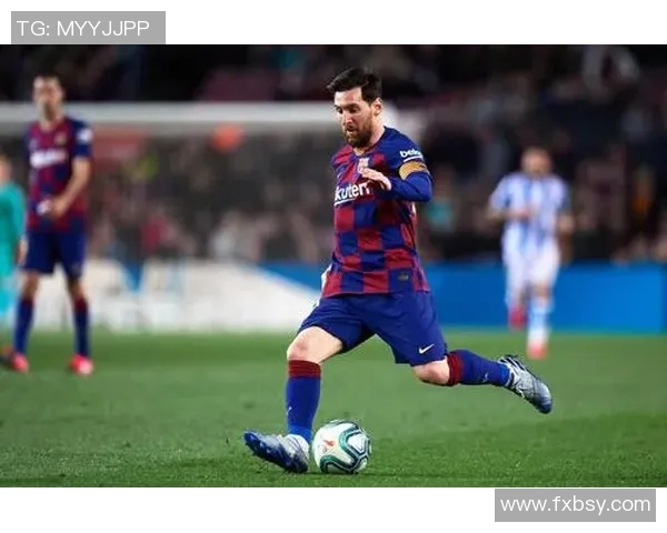 当今足球巨星风采：梅西C罗引领新一代球员崛起的全球足坛格局